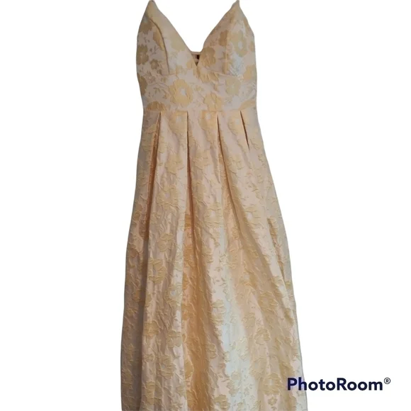 NEW Trixxi Floral Jacquard Gown Yellow/Silver Long Formal Sz 0 Juniors - Picture 3 of 9